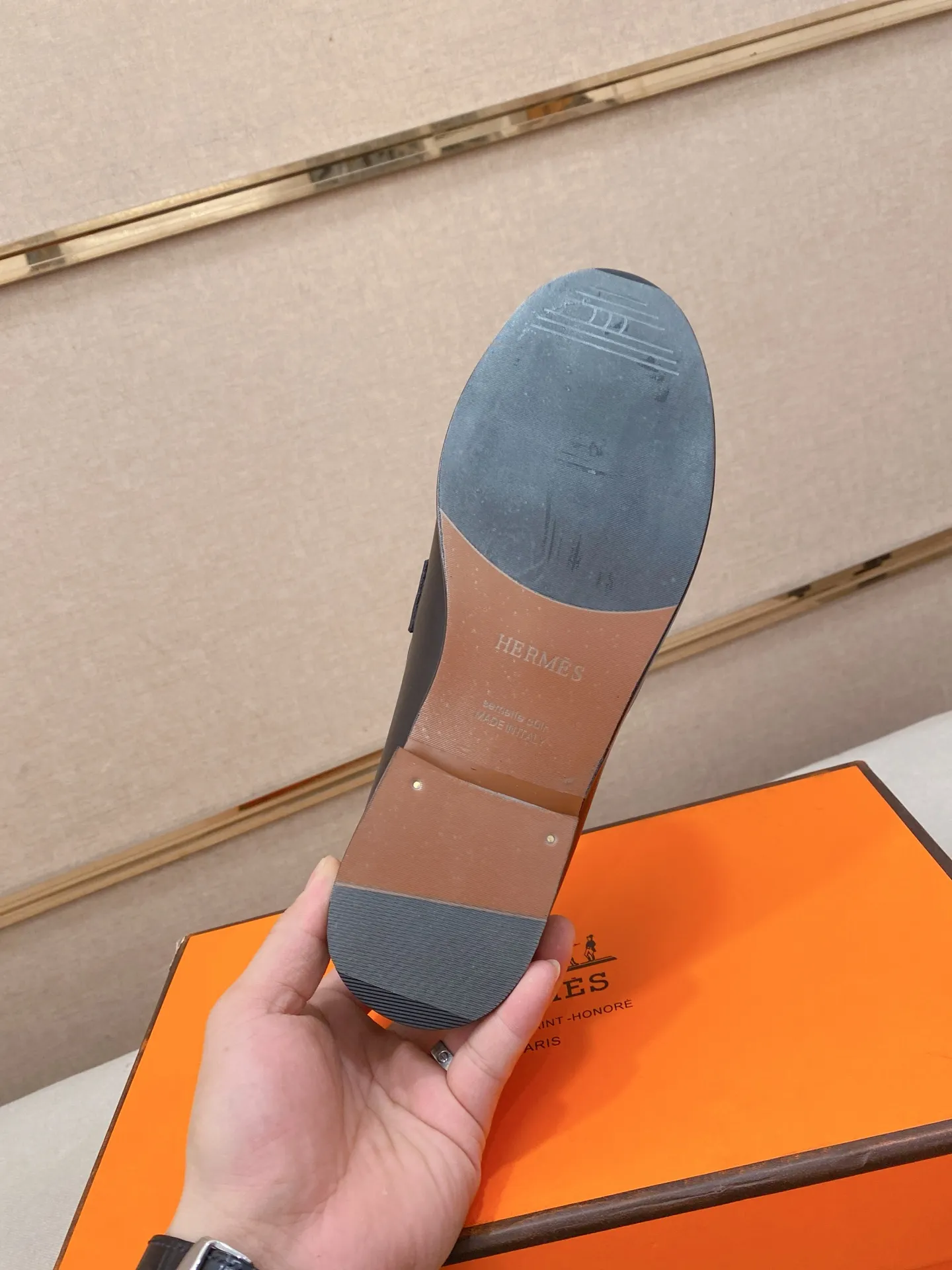 Men's shoes💰: 620💰[HERMES/Hermes]⚠️Top craftsmanship-fashionable business casual style! Pure and high quality can be compared at 1:1! Fabric: Original full-grain cowhide/Lining: Cowhide lining! The texture and comfort have been improved to another level! Rubber anti-slip bottom! Yardage: 39-44. Can be customized for 38.45.